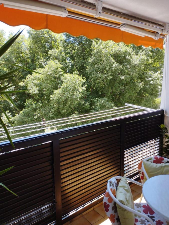 Navis Split Exterior foto